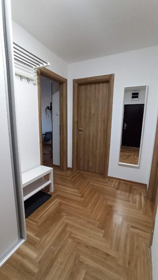 Luxury Apartments Parking In Garage Nis Exterior foto