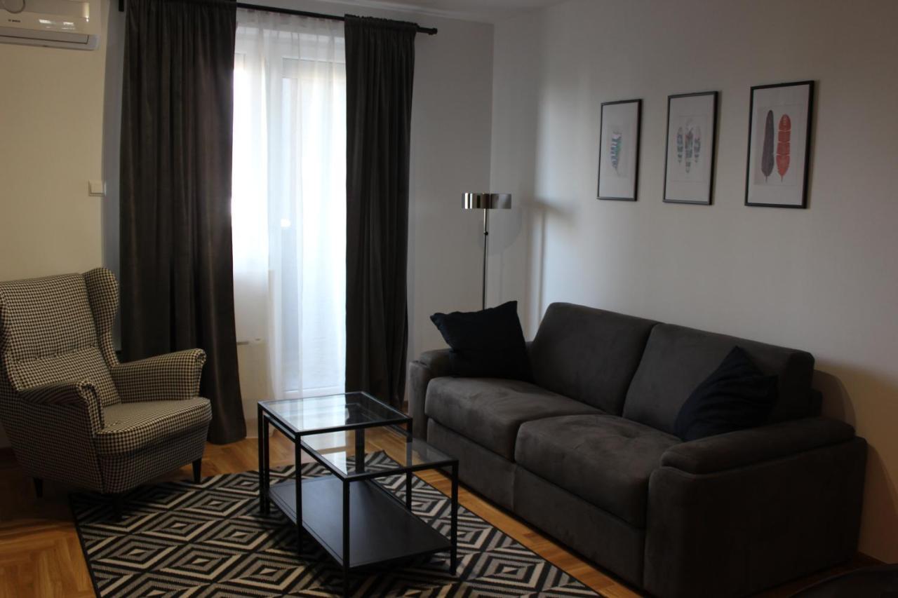 Luxury Apartments Parking In Garage Nis Exterior foto